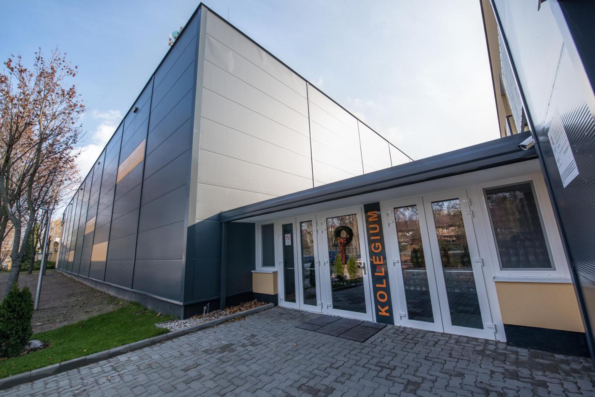 Skc Siofok Aparthotel Exterior photo